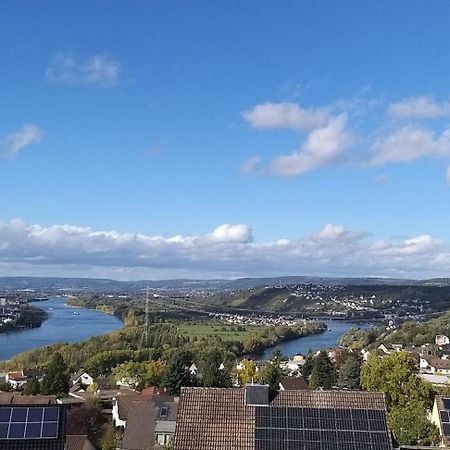 Rheinblick Am Rheinsteig Zur Festung Ehrenbreitstein Mit Balkon Und Sauna Urbar  Exterior foto